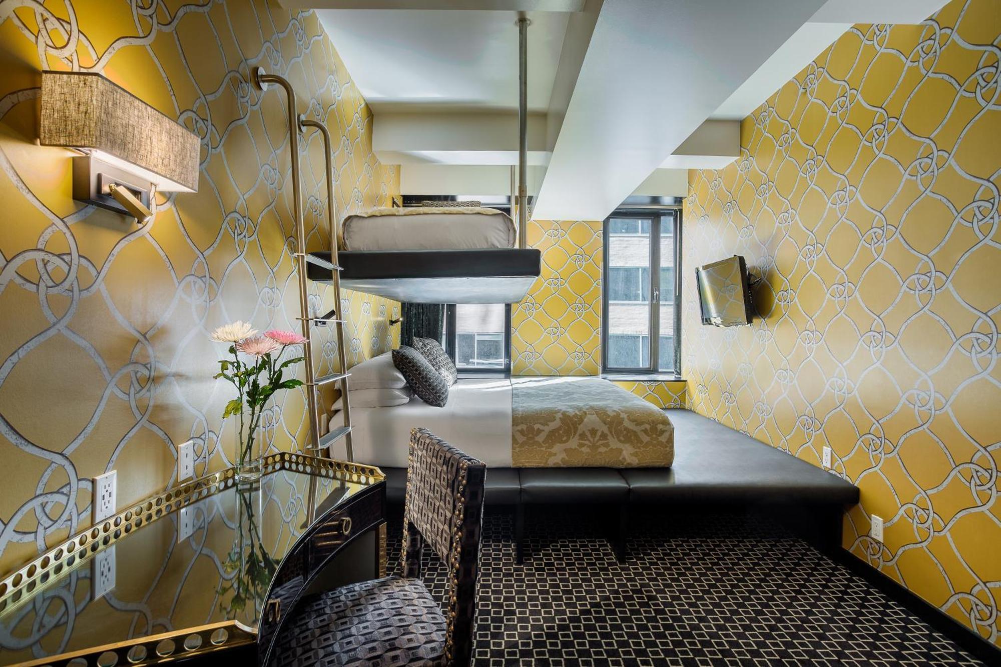 45 Times Square Hotel Нью-Йорк Экстерьер фото
